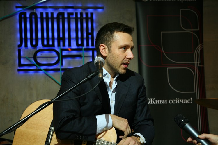Max Fisher Show in Russia10